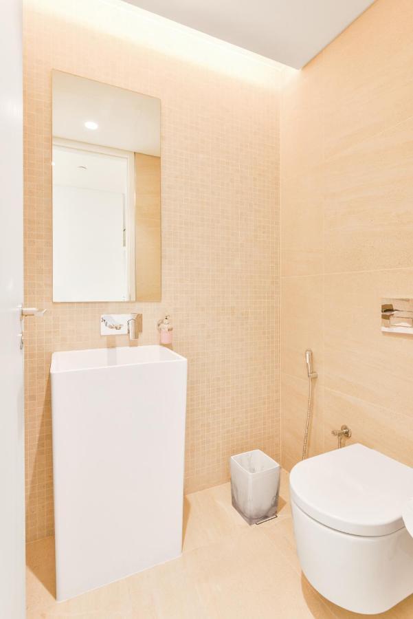Posh 2 Bedroom Oceanfront Apt In The Heart Of Bluewaters Island ดูไบ ภายนอก รูปภาพ