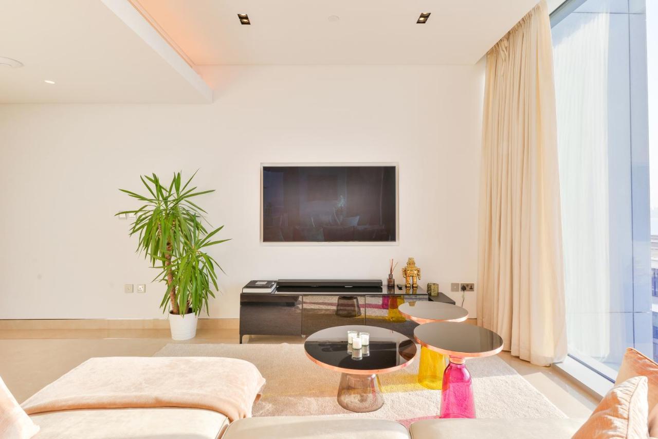 Posh 2 Bedroom Oceanfront Apt In The Heart Of Bluewaters Island ดูไบ ภายนอก รูปภาพ