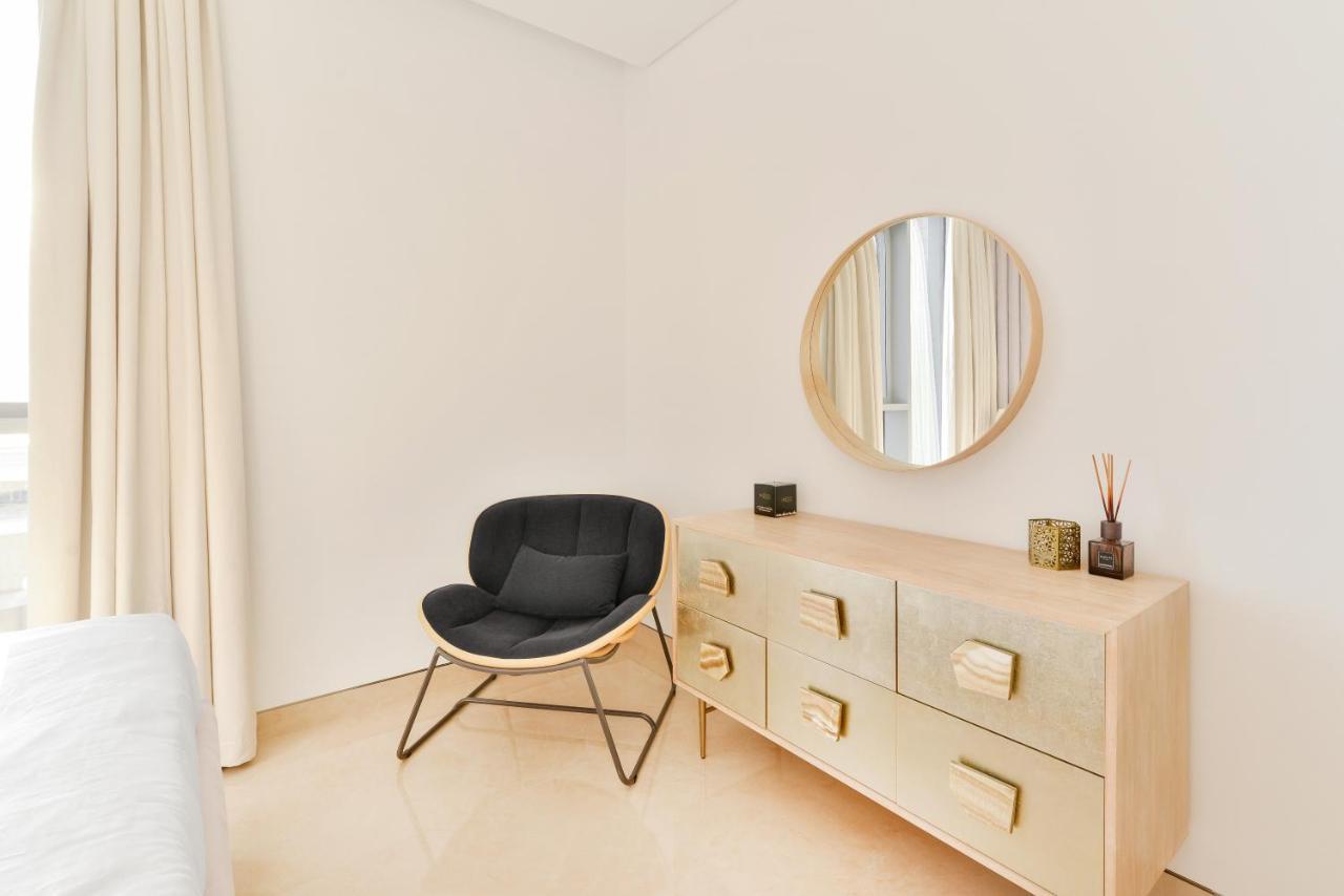 Posh 2 Bedroom Oceanfront Apt In The Heart Of Bluewaters Island ดูไบ ภายนอก รูปภาพ